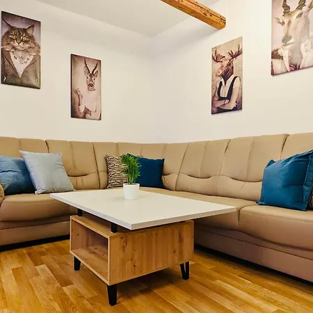 Arche - Eigene Haushaelfte Im Stadtzentrum Apartmán Arnstadt