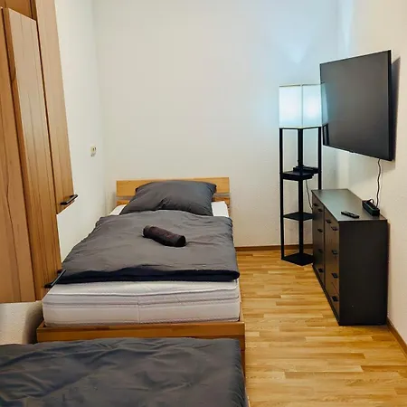 Arche - Eigene Haushaelfte Im Stadtzentrum Appartement