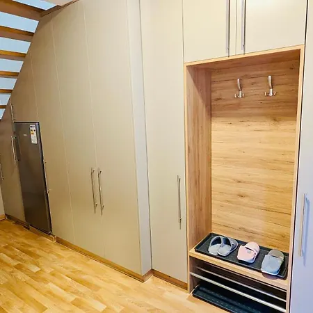 Arche - Eigene Haushaelfte Im Stadtzentrum Apartmán Arnstadt