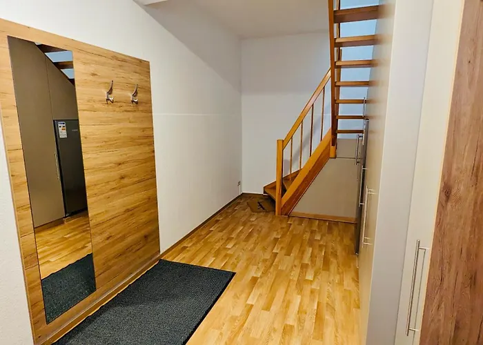 Arche - Eigene Haushaelfte Im Stadtzentrum